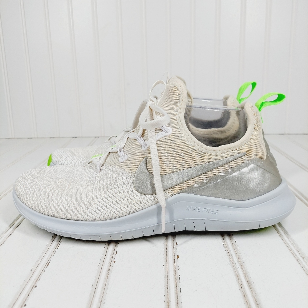 Nike Cream Silver Athleisure Training Lace Up Running Sneakers A239